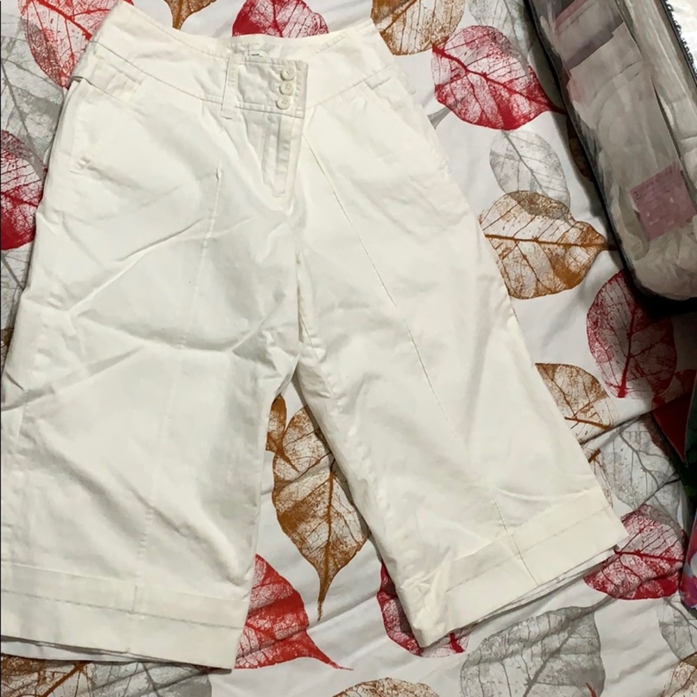 Ann Taylor size 4 white culotte